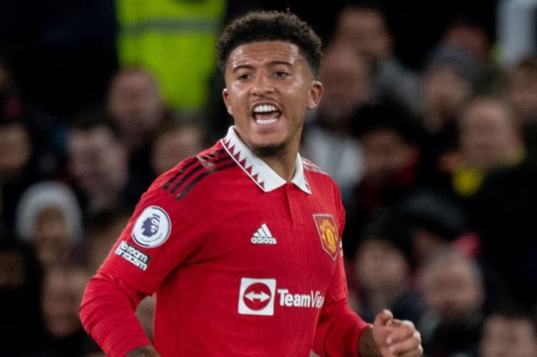 Man United choi hai tran trong thoi gian World Cup hinh anh