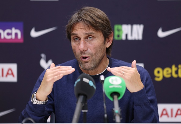HLV Conte khong hai long voi CDV Tottenham hinh anh