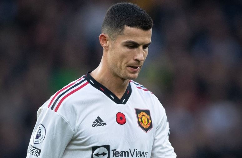 HLV Ten Hag neu ly do gach ten Ronaldo hinh anh