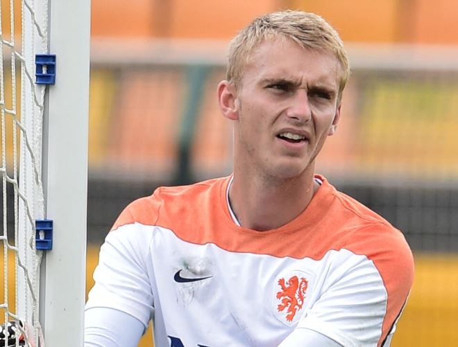 Sao Ha Lan noi gian vi khong duoc len tuyen hinh anh