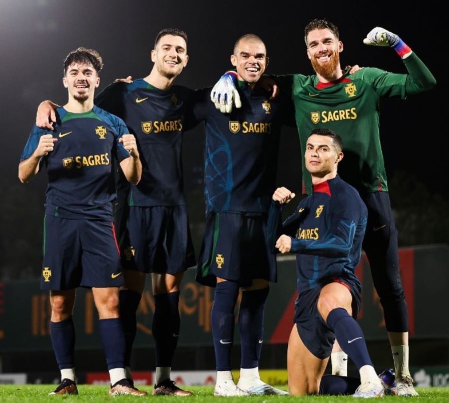 Ronaldo len tuyen anh 5