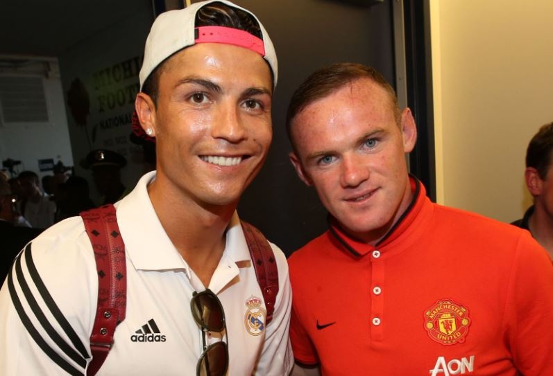 Ronaldo: 'Rooney, Neville khong phai ban toi' hinh anh