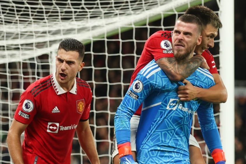 Ronaldo chi danh gia cao 3 cau thu Man United hinh anh