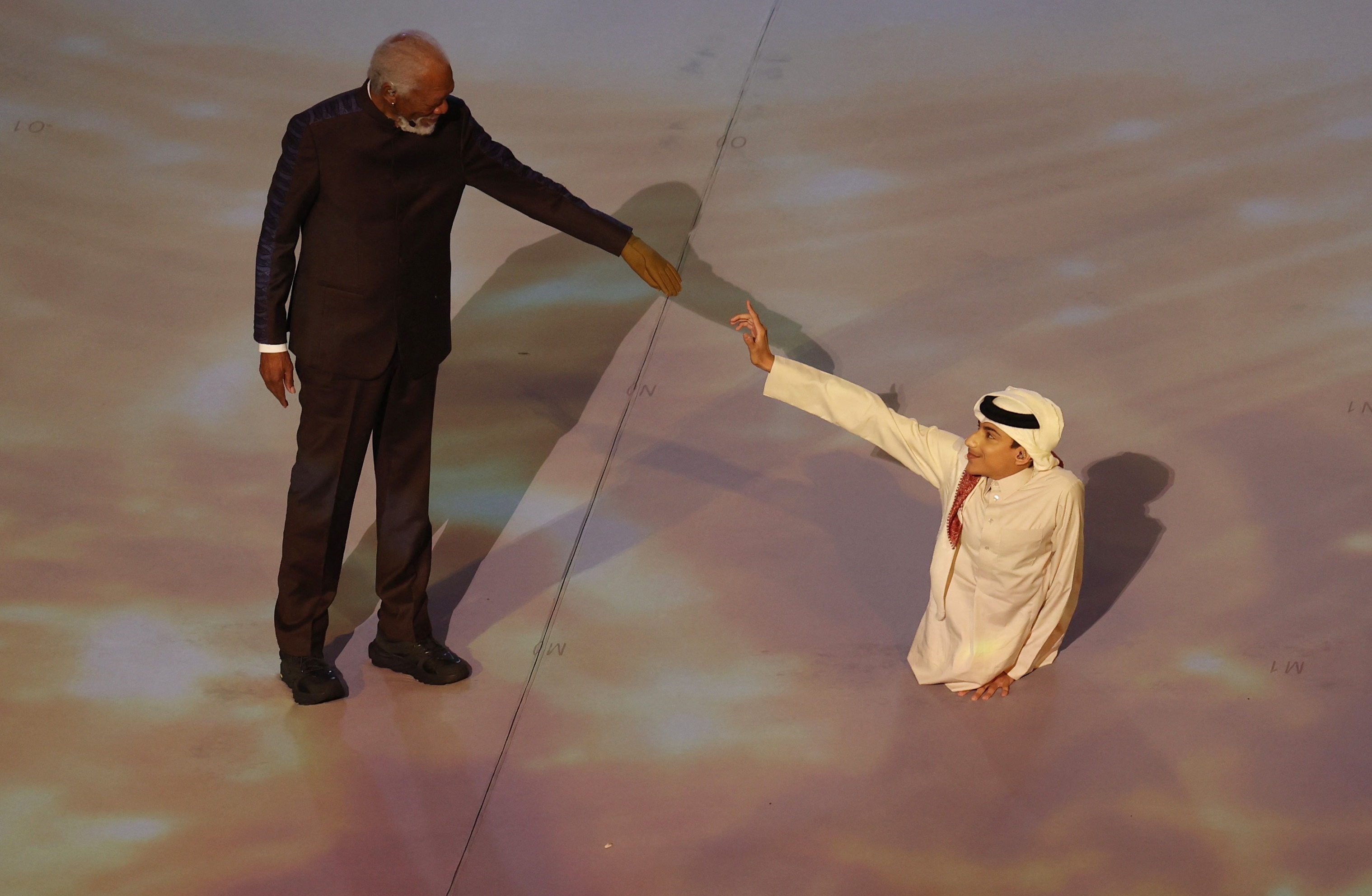 Bua tiec day sac mau o le khai mac World Cup 2022 hinh anh