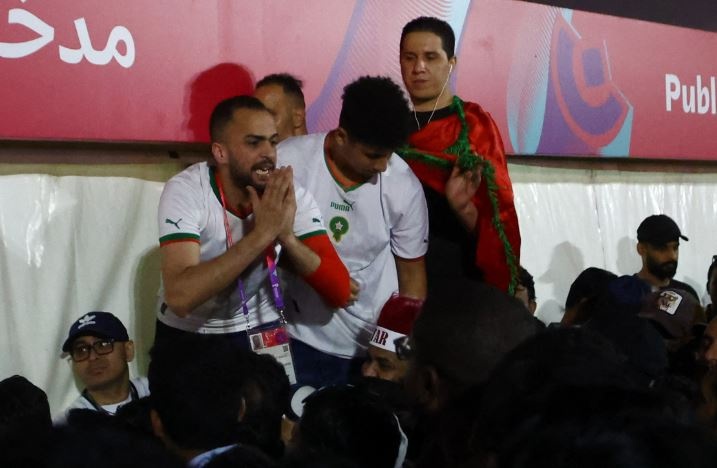 Khung canh hon loan ben ngoai noi khai mac World Cup 2022 hinh anh