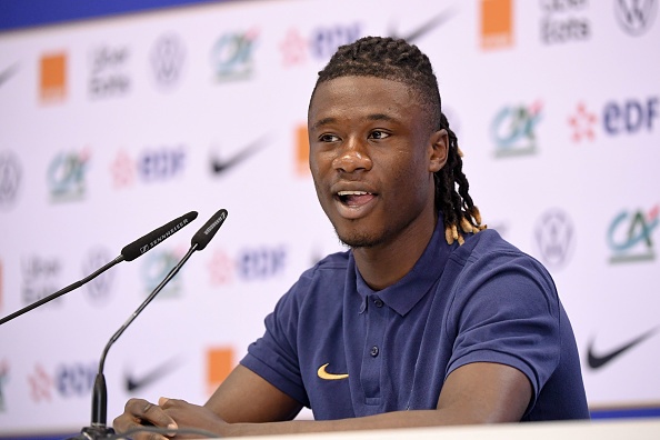 Them tuyen thu Phap chan thuong hinh anh