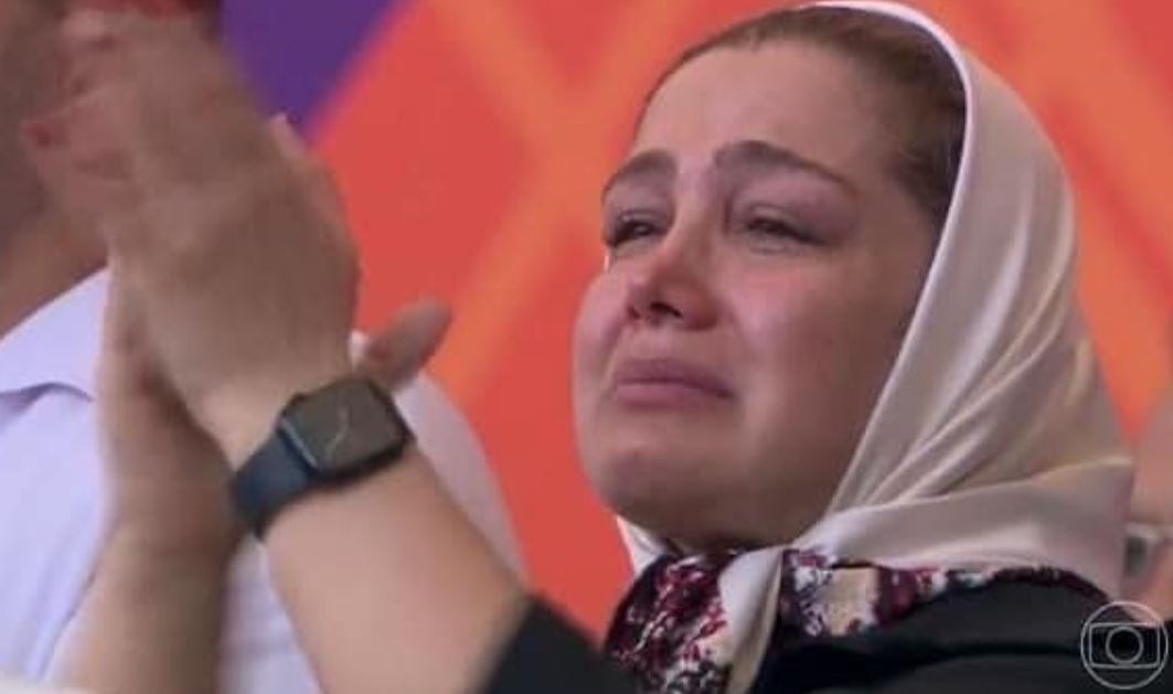 Khoanh khac xuc dong trong tran Anh gap Iran hinh anh