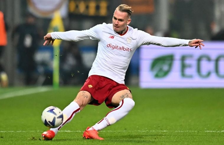 Karsdorp bo tap anh 1