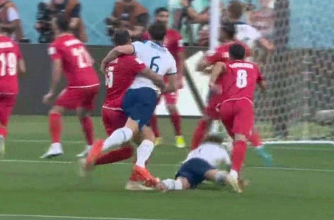 trong tai gay tranh cai anh 1