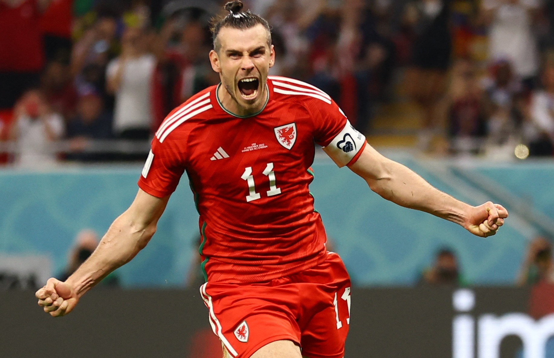 Bale ghi ban giup xu Wales thoat thua o tran ra quan World Cup hinh anh