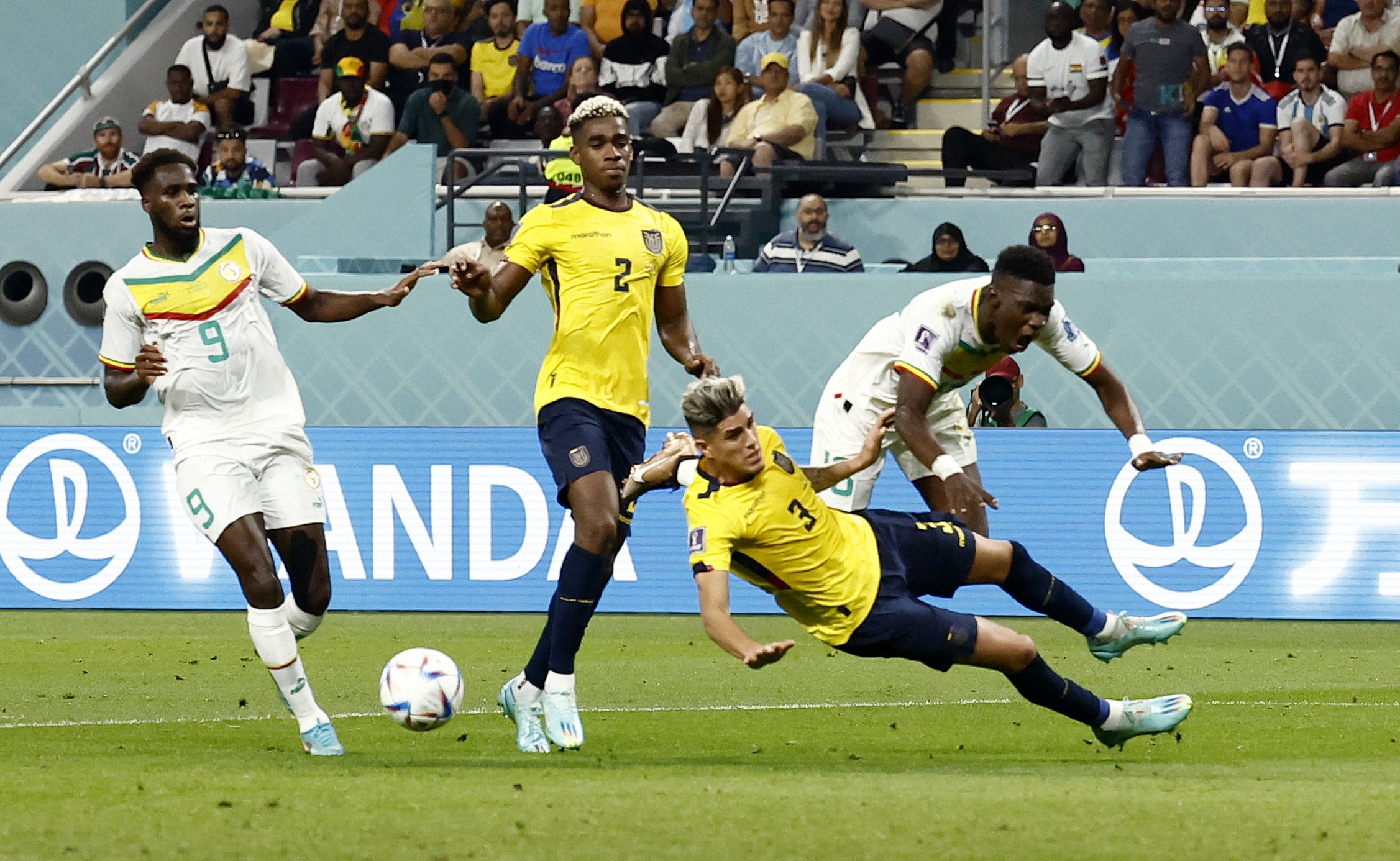 Senegal dau Ecuador anh 1