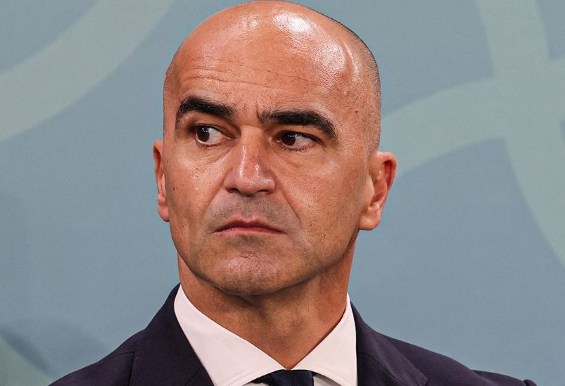 Tuyen Bi chia tay HLV Martinez bang thong bao 24 chu hinh anh