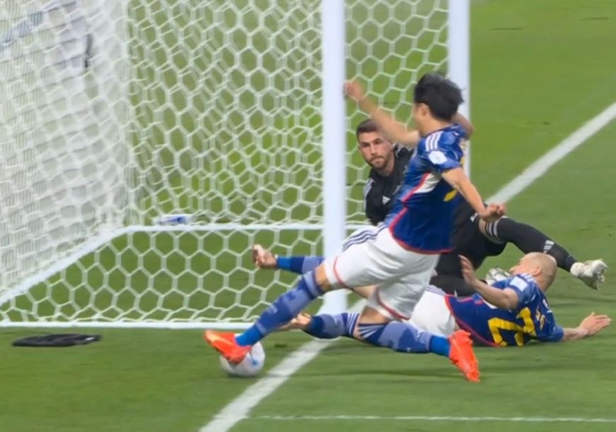 VAR gay tranh cai anh 1