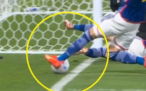 VAR lai gay tranh cai hinh anh