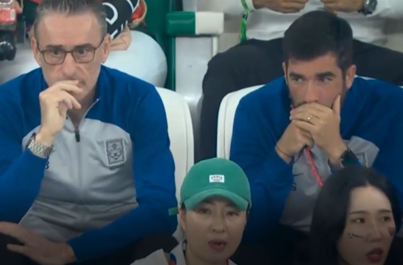 HLV Han Quoc vi pham an phat cua FIFA trong tran thang Bo Dao Nha? hinh anh