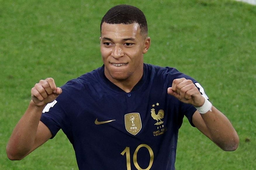 Mbappe: 'Cu de toi nop phat cho FIFA' hinh anh
