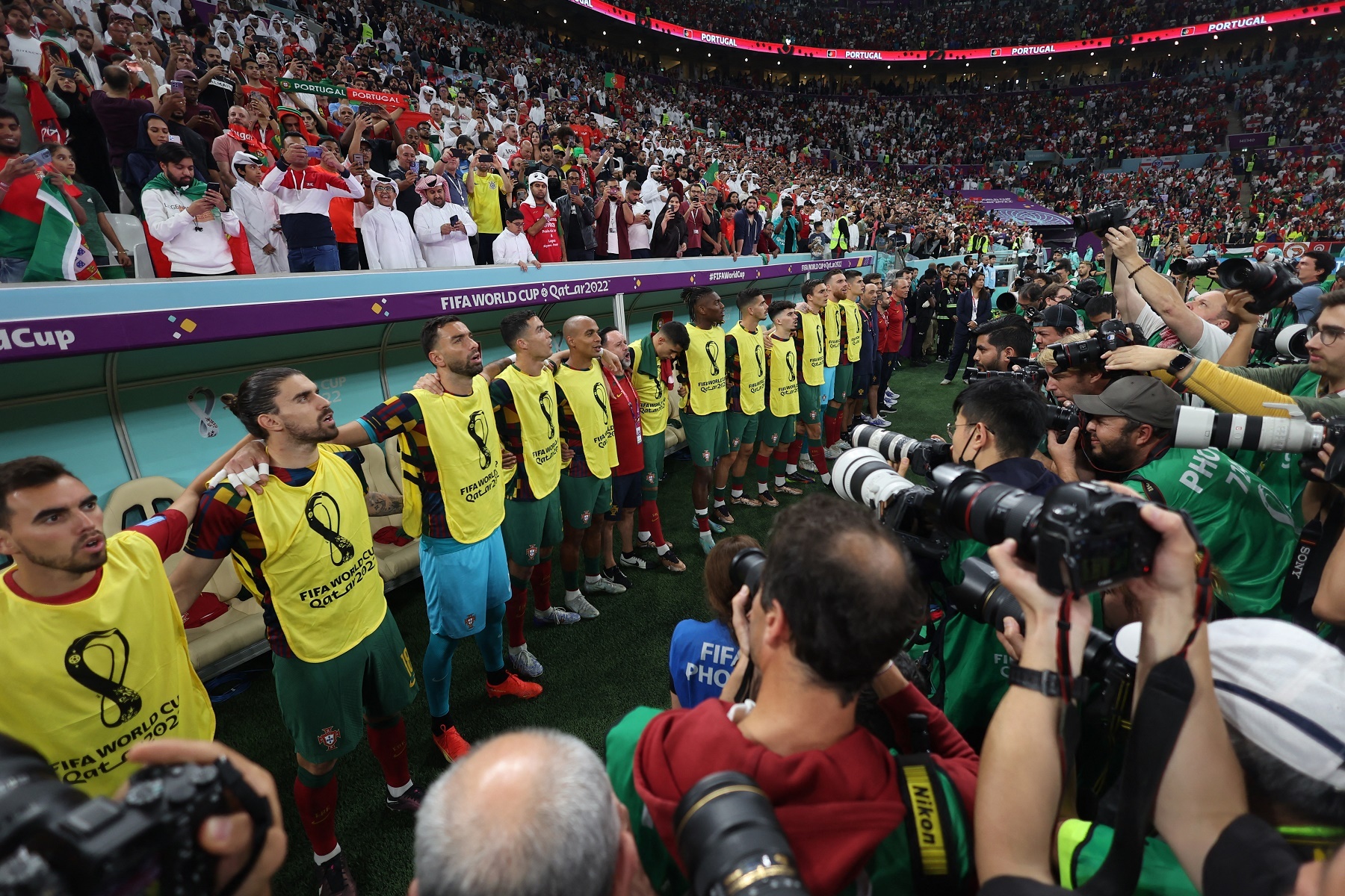 Ronaldo ngoi du bi anh 1