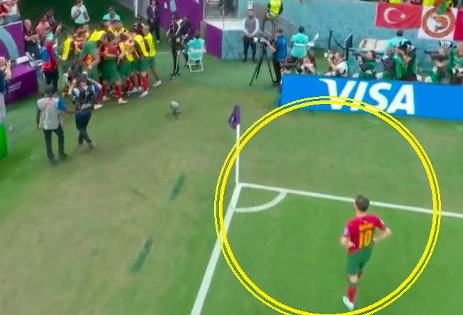 Bernardo Silva nham luat nen khong dam an mung qua lau cung dong doi hinh anh