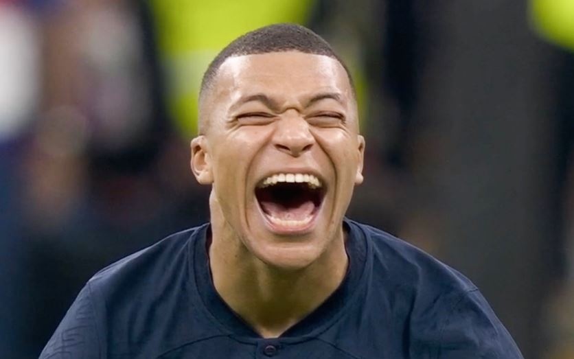 Phan ung cua Mbappe khi Kane da hong phat den hinh anh
