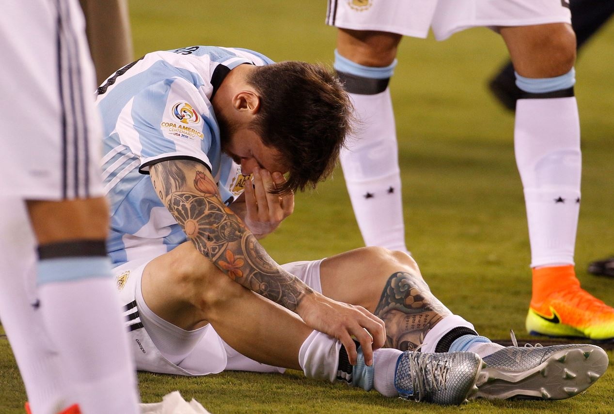 Messi toa sang anh 1