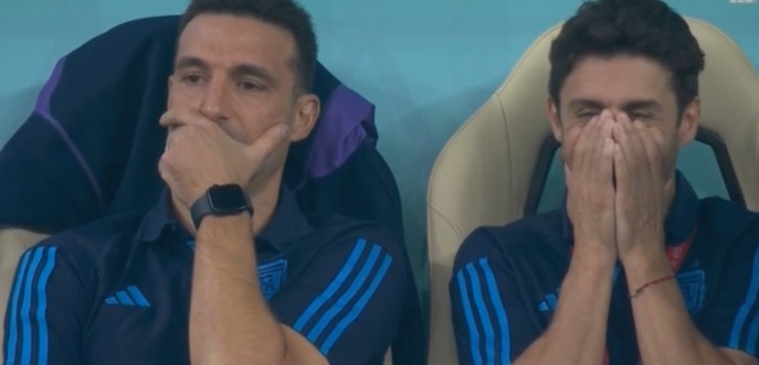 Argentina vao chung ket anh 8