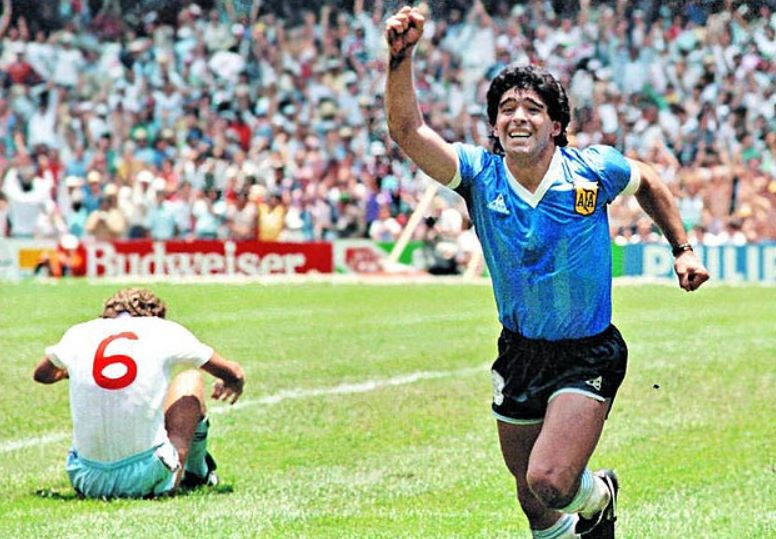 Messi toa sang anh 2