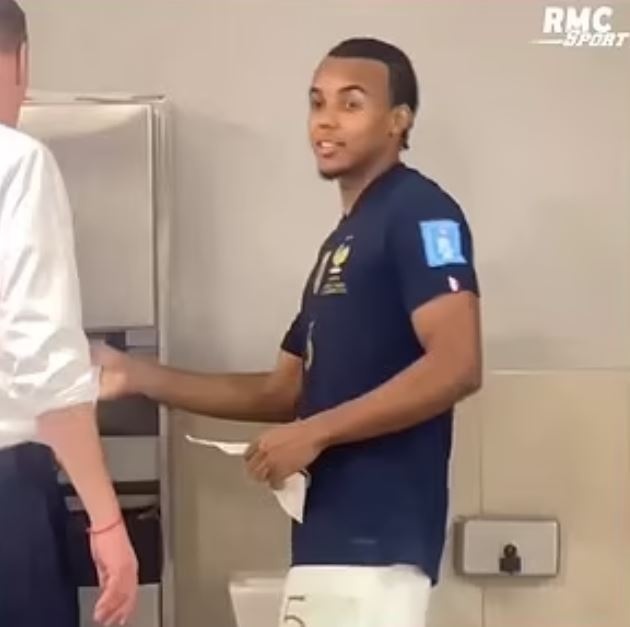 Kounde bi kiem tra doping anh 1