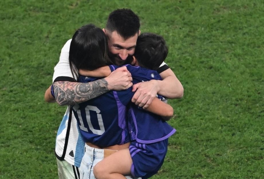 Mateo Messi tinh nghich anh 1