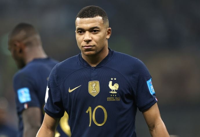Mbappe gui thong diep 2 chu sau that bai tai World Cup hinh anh
