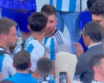 Messi kho chiu anh 1