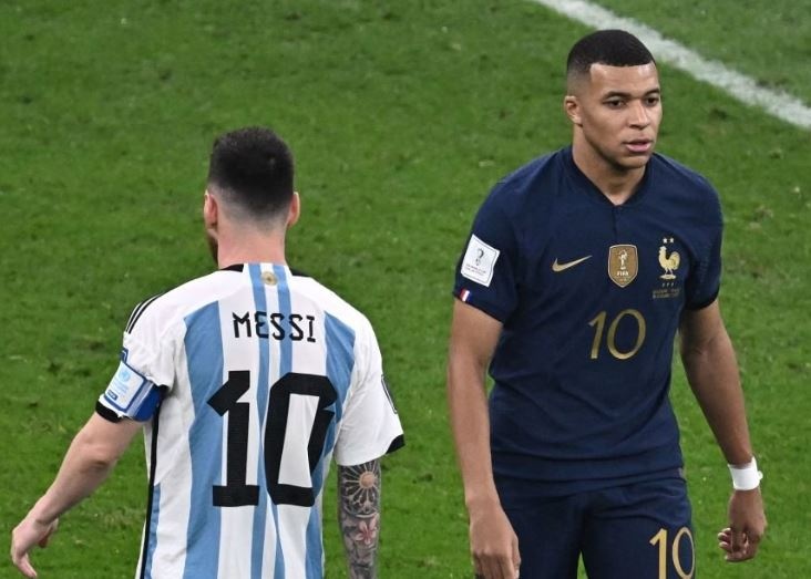 Cu chi gay chu y cua Messi, Mbappe o chung ket World Cup hinh anh