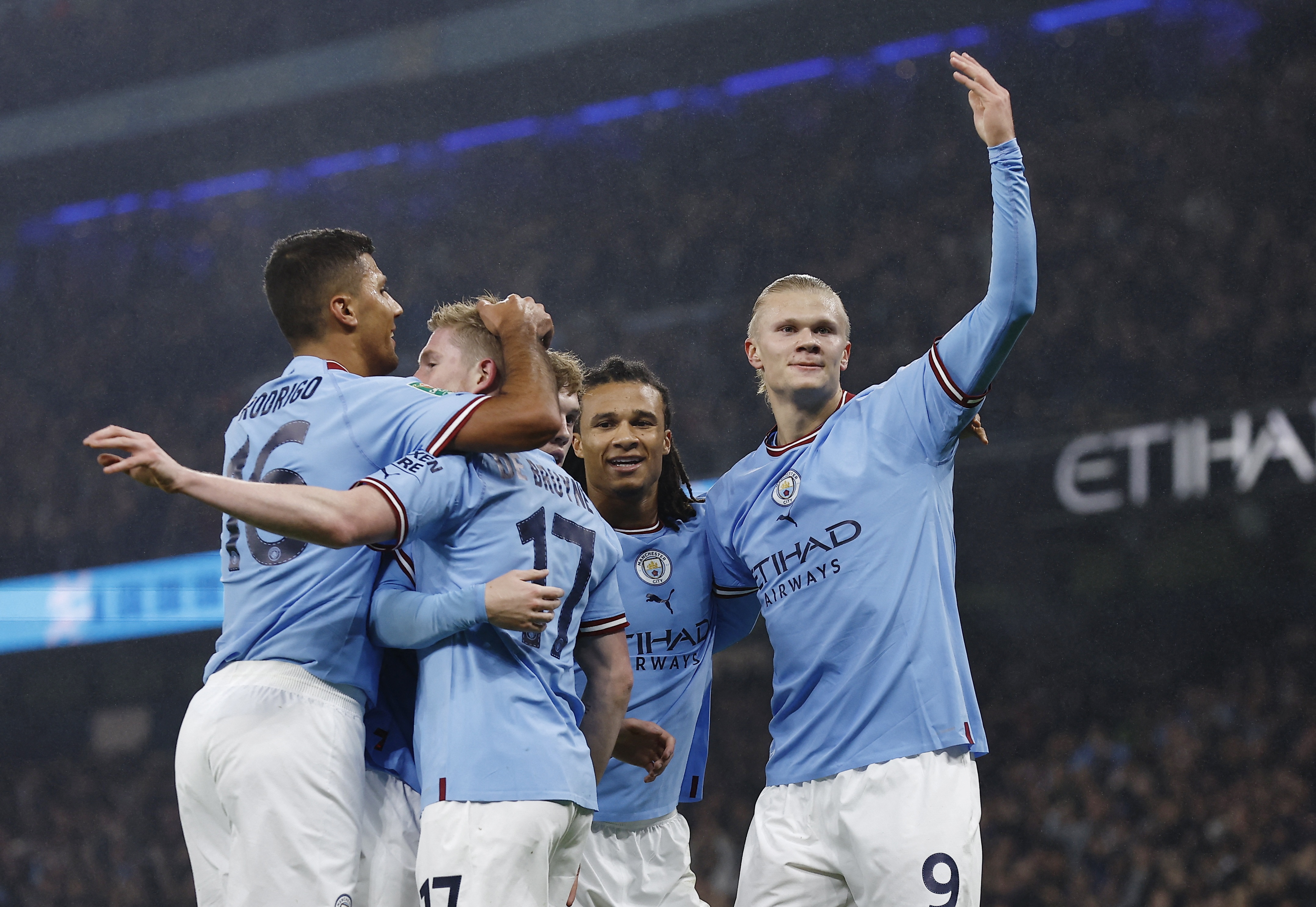 Haaland ghi ban giup Man City danh bai Liverpool hinh anh