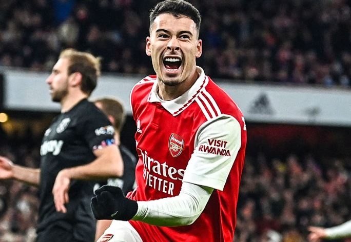 Arsenal noi khoang cach voi Man City len thanh 8 diem hinh anh