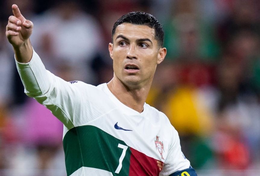 Al Nassr dat lich kiem tra y te cho Ronaldo hinh anh