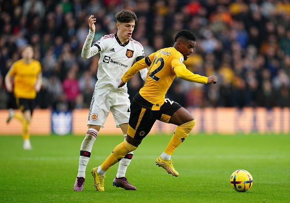 Man United dau Wolves anh 1