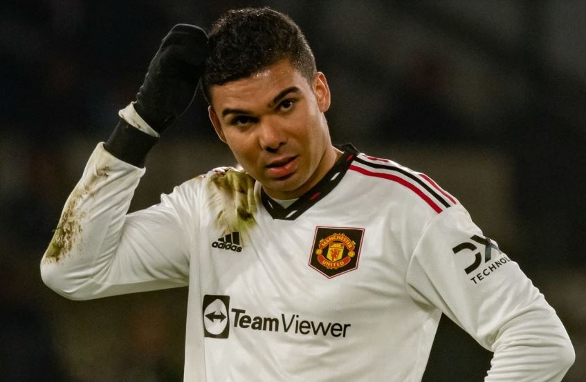 Casemiro bi treo gio o tran gap Arsenal hinh anh