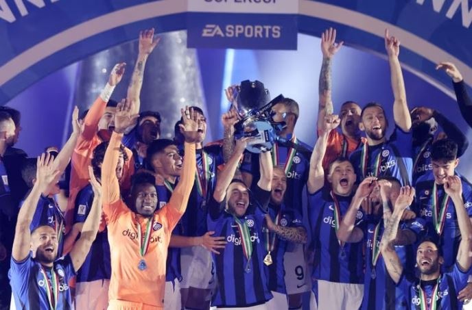 Inter de bep Milan o Sieu cup Italy hinh anh