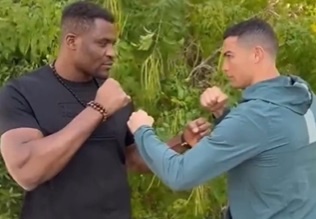 Ronaldo than thiet voi cuu vo dich hang nang UFC hinh anh