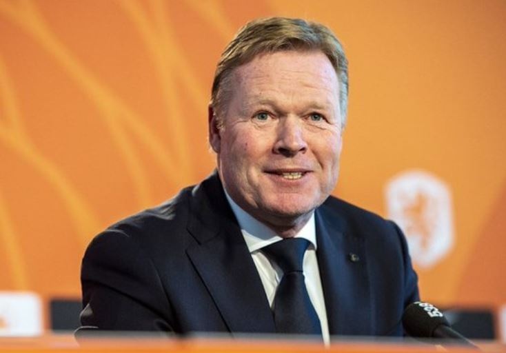 Tuyen Ha Lan bo nhiem cuu HLV Barcelona hinh anh