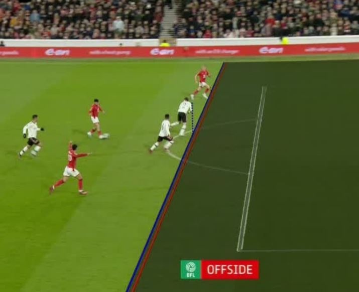 Cau thu an mung Ronaldo anh 2