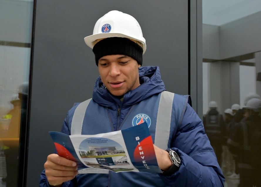 Messi tro lai PSG anh 7