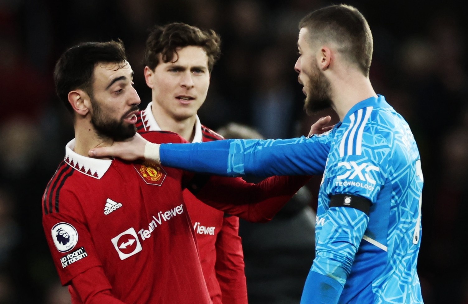 Doi hinh hay nhat vong 22 Premier League hinh anh