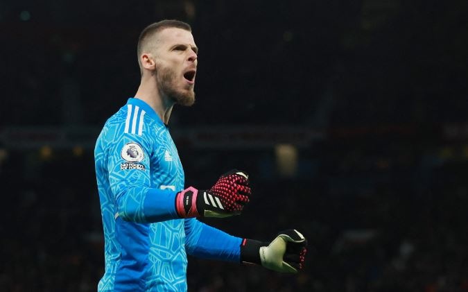 De Gea tao cot moc lich su tai Old Trafford hinh anh