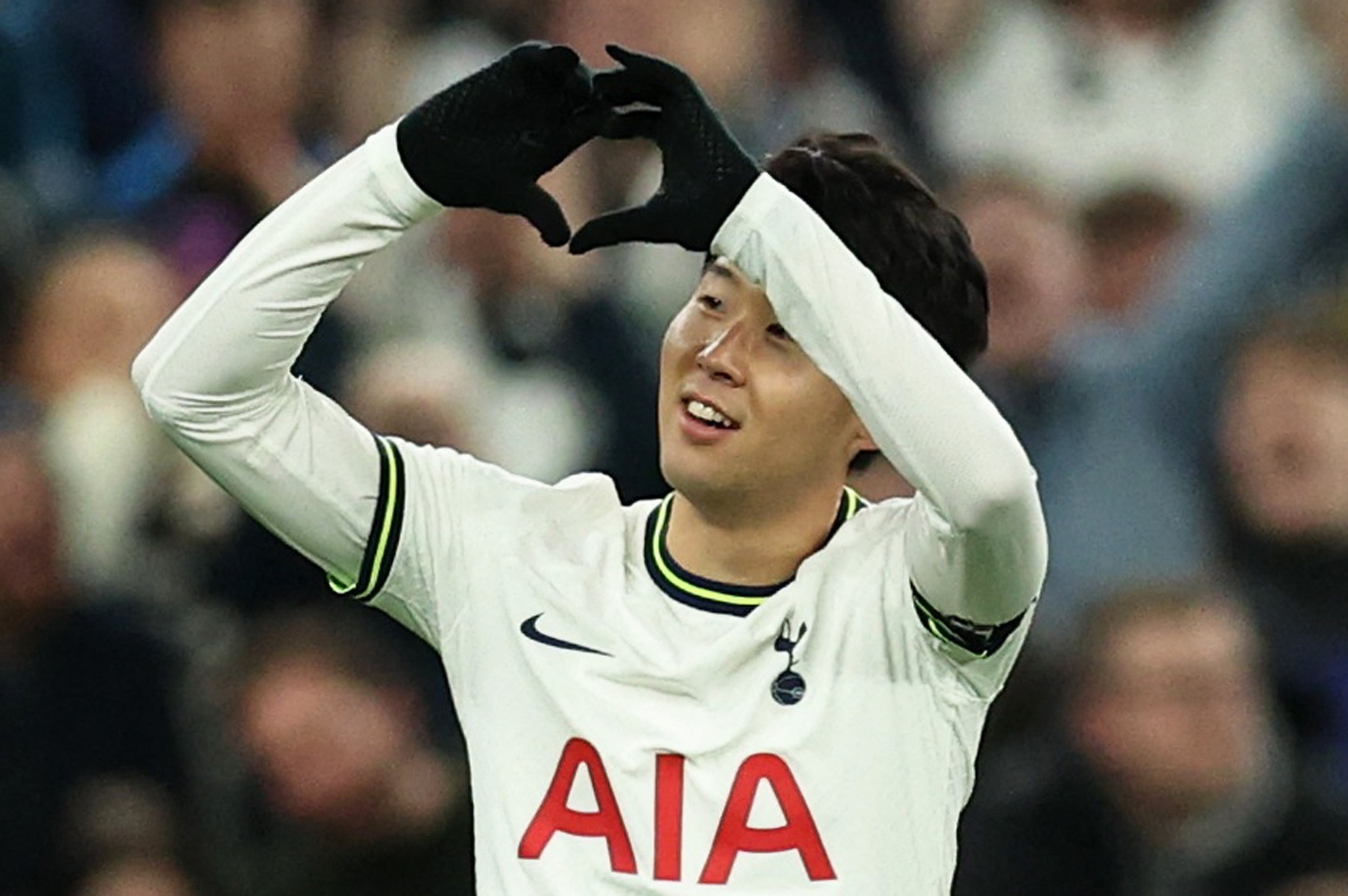 Son Heung-min toa sang trong vai tro du bi o mua nay hinh anh