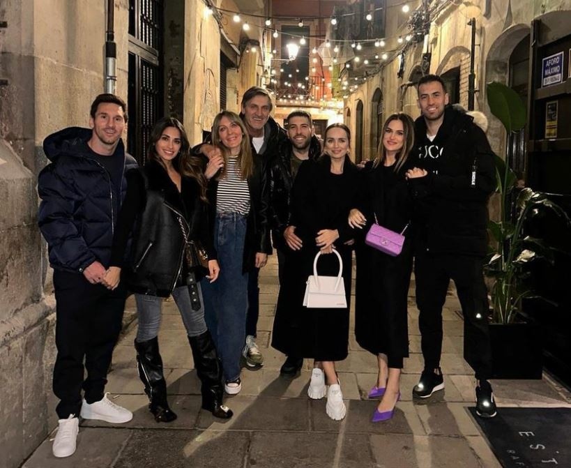 Messi tro lai Barcelona anh 1