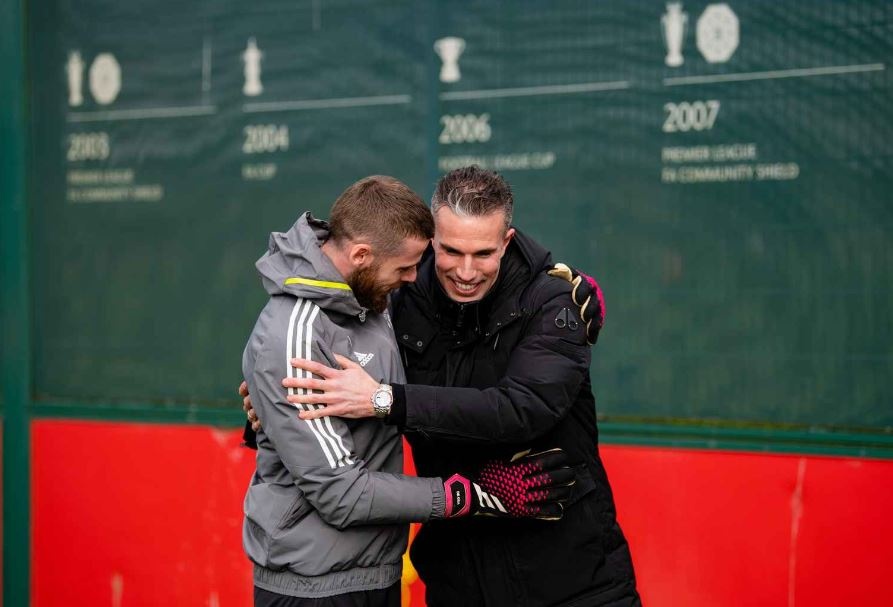 Van Persie tro lai anh 5