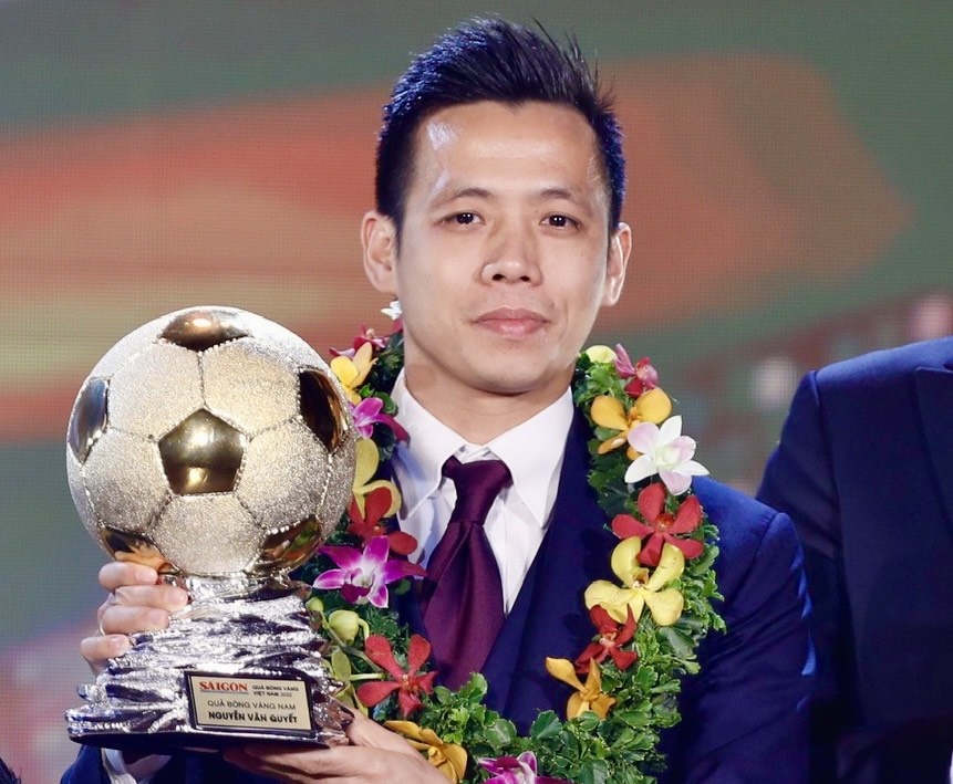 Van Quyet gianh Qua bong vang 2022 hinh anh