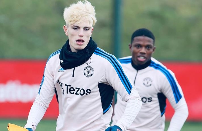 Garnacho khong can nghi ngoi sau tran thang Barca hinh anh