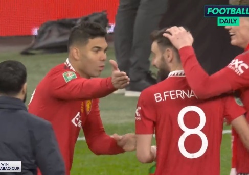 Casemiro khong hai long voi Bruno sau tran chung ket hinh anh