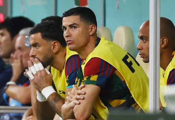 FIFA bi chi trich vi chieu hinh Ronaldo ngoi du bi o World Cup hinh anh